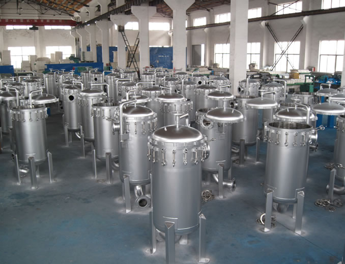 不銹鋼搖臂多袋式過(guò)濾器